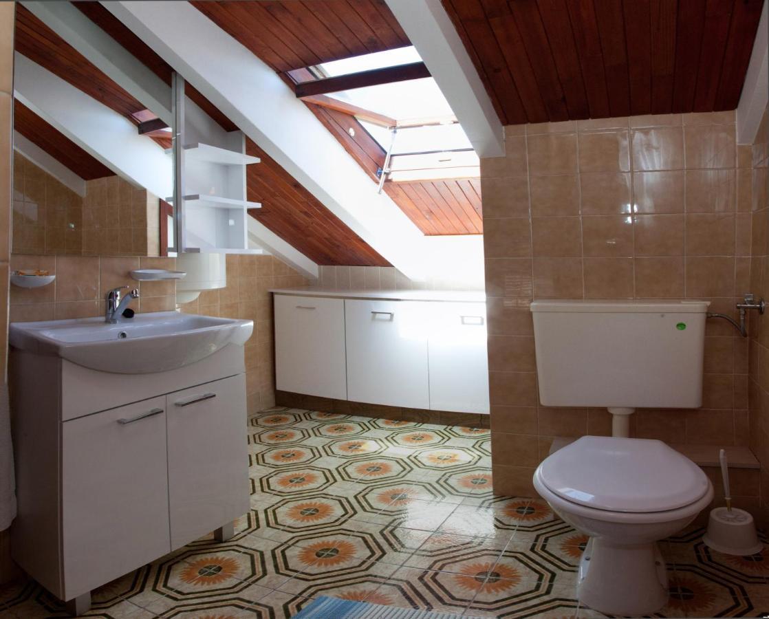 Apartment Damir Постира Екстериор снимка